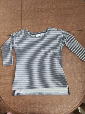 Columbia Striped Gray and White Long Sleeve Top